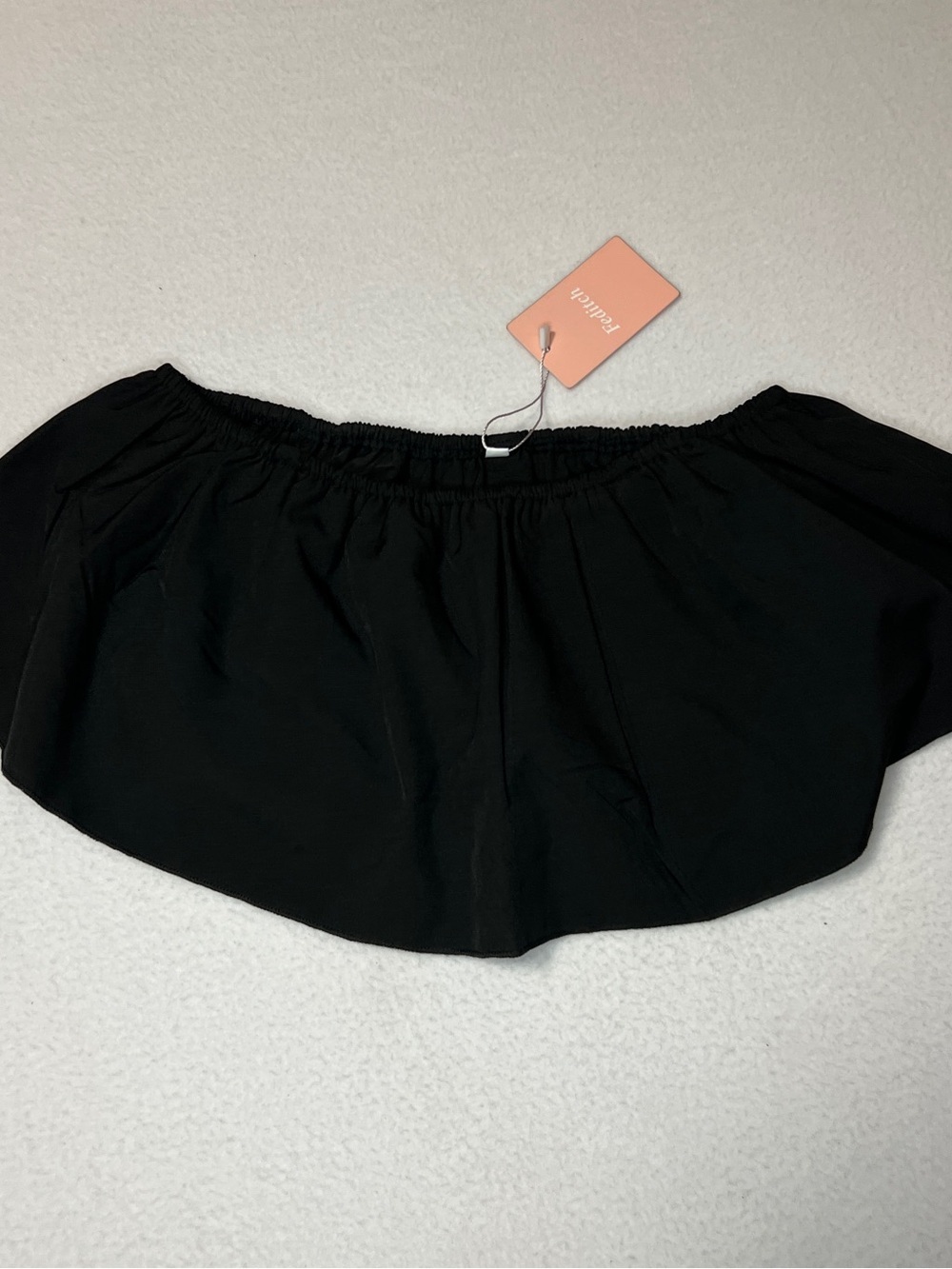 Sleeveless Pact Black Elastic-crop Lounge top